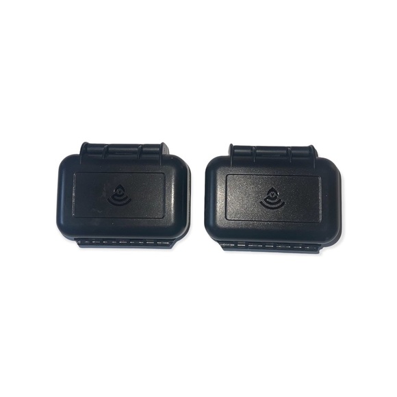 SPYTEC STI GL300MA GPS Tracker & Weatherproof Magnetic Case Excellent. NWT - Picture 8 of 10